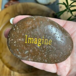 Brown Inspirational Stone with 'Imagine'